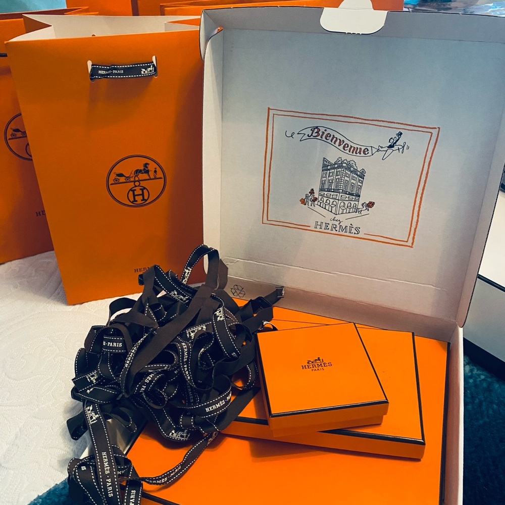 Hermès Boxes,Bags & Ribbons - Picture 4 of 4